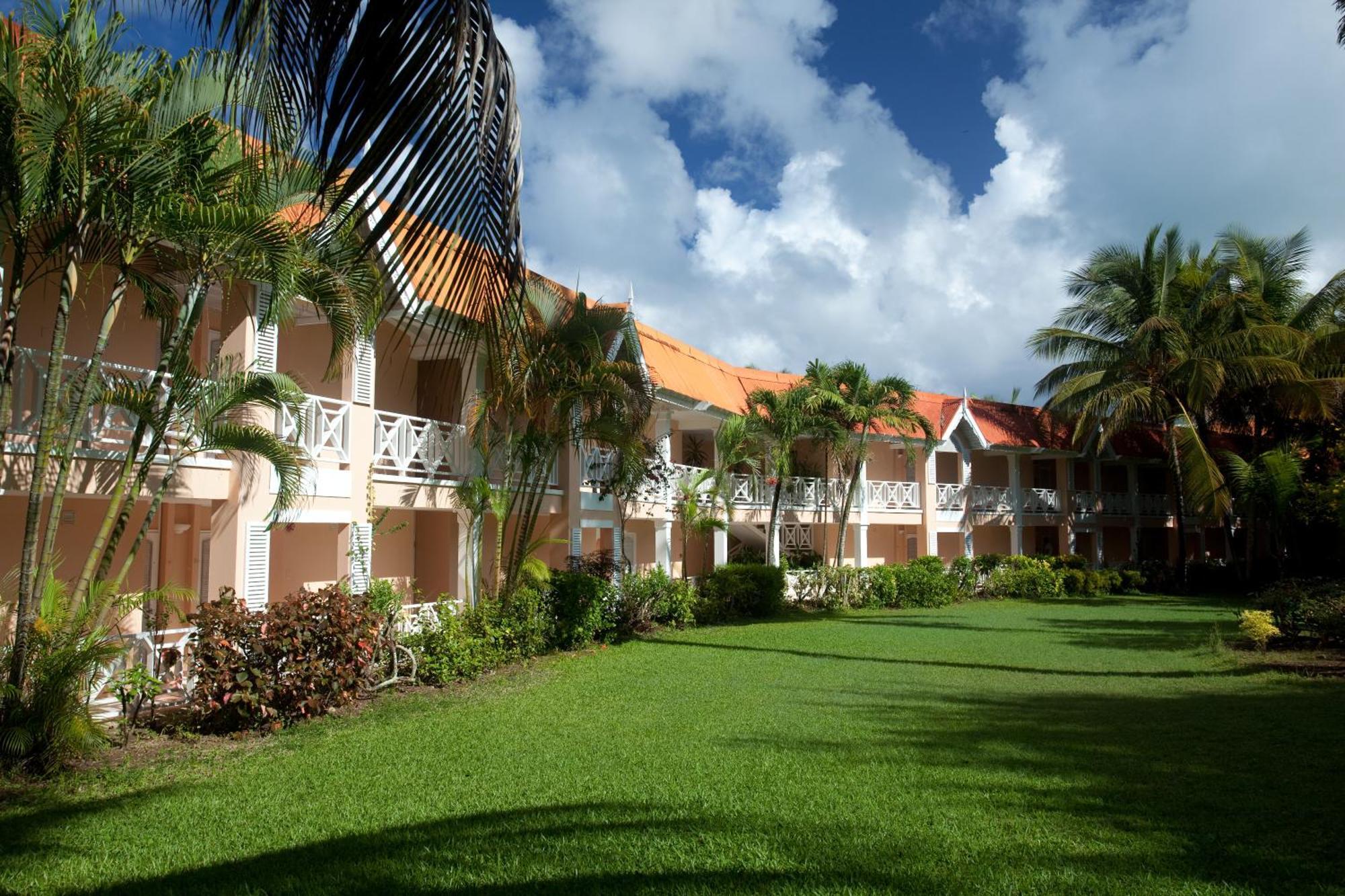 Coco Reef Resort & Spa คราวน์พอยต์ ภายนอก รูปภาพ